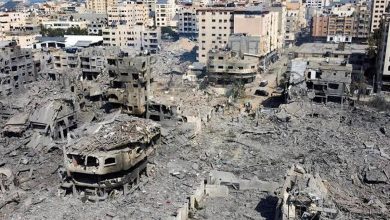 صورة الاحتلال الإسرائيلي يمحو غزة ويحولها لأرض قاحلة ويجبر أهلها على الموت جوعًا