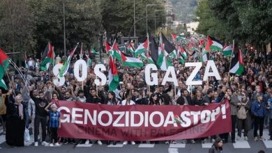 صورة سينمائيون إسبان يوقعون بيانًا لدعم فلسطين ويتظاهرون تنديدا بالإبادة في غزة