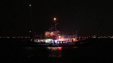 صورة سفينة ألما الإسبانية الأكبر في أسطول الصمود تتعرض مجددا لهجوم مسيرة حارقة اسرائيلية