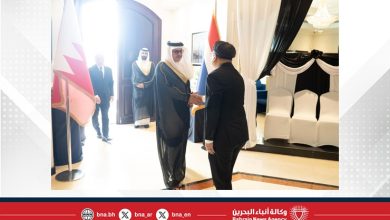 صورة وزير الخارجية يقدم واجب العزاء في وفاة والدة جلالة ملك مملكة تايلند