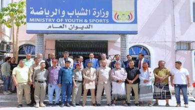 صورة البكري يبحث برامج تأهيل شباب الضالع ويؤكد دعم الوزارة لنادي عرفان أبين