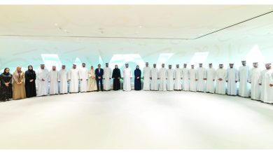 صورة أحمد بن محمد يشهد منتدى الإعلام الإماراتي ويكرّم مؤسسات ومنصات الإعلام الوطني