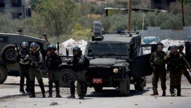 صورة اقتحامات واعتقالات بالضفة وتفجير شفة سكنية في طوباس
