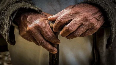 صورة لقمة طعام تنهي حياة رجل مسن.. والسبب صادم