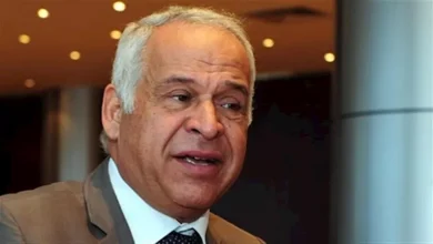 صورة “مشهد غير لائق”.. فرج عامر يعلن فتح تحقيق بعد مشادة ثنائي سموحة