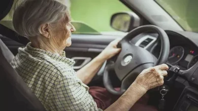 صورة في يومهم العالمي.. 6 مواصفات أساسية يجب توافرها بسيارات كبار السن