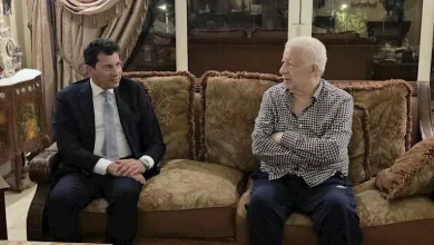 صورة زيارة خاصة من وزير الرياضة لمرتضى منصور بعد الوعكة الصحية