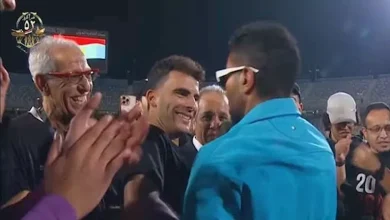 صورة أحمد سعد يرقص مع صلاح وزيزو في احتفالية تأهل مصر لكأس العالم