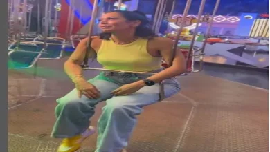 صورة على “مرجيحة”.. أحدث ظهور لـ لقاء الخميسي والجمهور يعلق (فيديو)