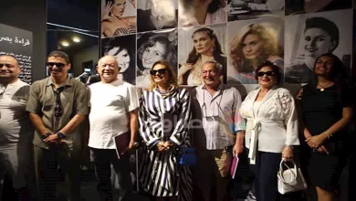صورة بحضور نجوم الفن.. يسرا تفتتح معرضها في مهرجان الجونة السينمائي احتفالا