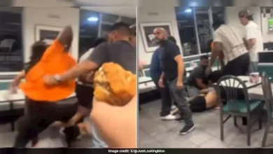 صورة فيديو صادم.. شجار عنيف في مطعم بسبب طلب خاطئ