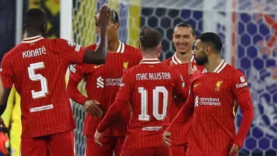 صورة “عطل في الطائرة”.. إلغاء المؤتمر الصحفي لليفربول قبل مواجهة فرانكفورت