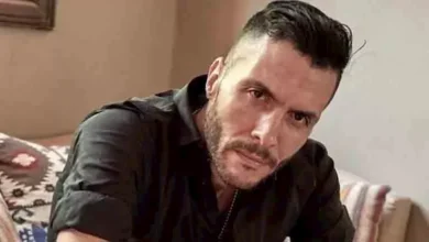صورة بعد رحيلها.. كيف تحدث أمير عيد عن مرض والدته؟