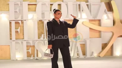 صورة “بدلة سوداء أنيقة”.. أسماء جلال تتألق في سادس أيام مهرجان الجونة