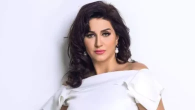 صورة الأسود يليق بها.. كيف نسقت وفاء عامر إطلالتها؟