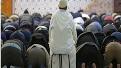 صورة هل تصح الصلاة جالسًا بعد إجراء عملية؟.. أمين الفتوى يجيب
