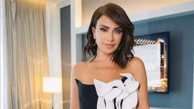 صورة صبا مبارك تخطف الأنظار بإطلالة سوداء ساحرة.. سر اختيار اللوك