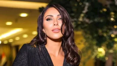 صورة دانييلا رحمة تتألق بالنيلي الساحر في حفل Piaget بأبوظبي.. كيف نسقت الل