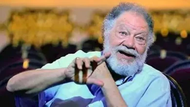 صورة يحيى الفخراني: “اتخانقت مع أسامة أنور عكاشة بسبب جمال عبد الناصر”