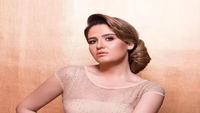 صورة “بهجة اللون الأصفر”.. 5 صور ومعلومات عن إطلالة هنا شيحة