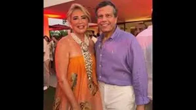 صورة عمره 70 عاما.. من هو عريس المخرجة إيناس الدغيدي؟
