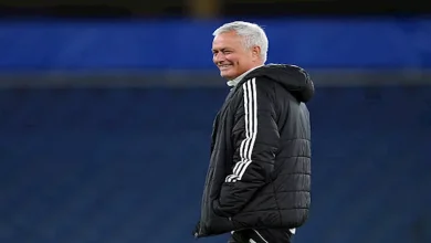 صورة “فوضى وشغب”.. جماهير بورتو البرتغالي تعتدي على مورينيو (فيديو)