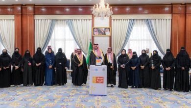 صورة أمير المدينة المنورة يكرّم المشاركين في فعاليات موسم صيف طيبة 2025  أخبار السعودية