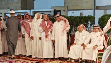 صورة آل باظراح يستقبلون المواسين في فقيدتهم  أخبار السعودية