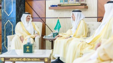 صورة أمير المنطقة الشرقية يستقبل رئيس أرامكو ويطّلع على تقرير «الملعب»  أخبار السعودية