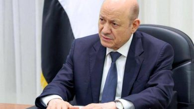 صورة الرئاسي اليمني يؤكد التزامه بالشراكة ودعمه للحكومة لممارسة صلاحياتها كافة  أخبار السعودية