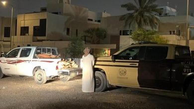 صورة «الأمن البيئي» يضبط مواطناً مخالفاً لنقله حطباً محلياً في الرياض  أخبار السعودية