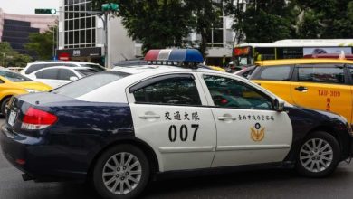 صورة تايوانية تحاول تزوير وثائق مالية ببصمات رجلٍ ميت أثناء جنازته  أخبار السعودية