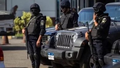 صورة فخ الكاميرا الخفية.. الأمن المصري يحبط عملية تصوير بكاميرا سرية في بنك بالجيزة  أخبار السعودية