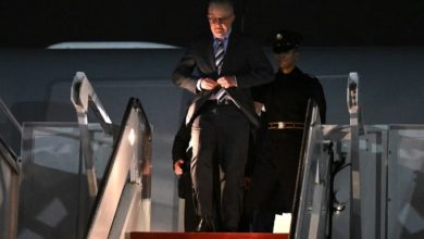 صورة هبوط مفاجئ لطائرة رئيس الوزراء الأسترالي.. سبب طبي يُوقف الرحلة  أخبار السعودية