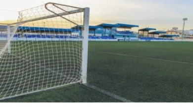 صورة لاعب إسباني يفقد إصبعه بعد «عضّة» من منافسه  أخبار السعودية