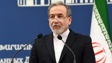 صورة عراقجي: أمريكا طلبت تسليم اليورانيوم مقابل تأجيل «آلية الزناد»  أخبار السعودية