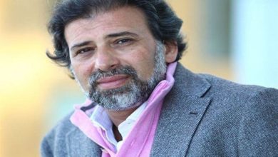 صورة خالد يوسف يكشف لـ«عكاظ» موقفاً خفياً جمعه بيسرا في بداياته  أخبار السعودية