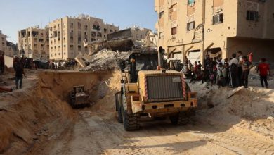 صورة | أزمة جثث المحتجزين: اتهامات متبادلة بين حماس والاحتلال توقف جهود الصليب الأحمر وتهدد مسار الوساطة