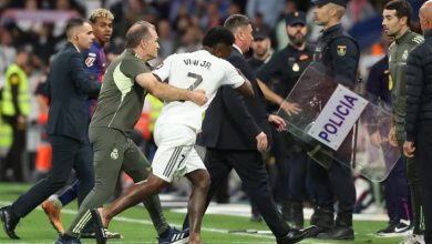 صورة | فينيسيوس يتجاهل الونسو ويشعل التكهنات حول بقائه في ريال مدريد