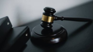 صورة | “جنايات عمان” تقضي بالحبس سنة لمتهم اعتدى على آخر بمشرط وتدين الطرفين بحمل أداة حادة