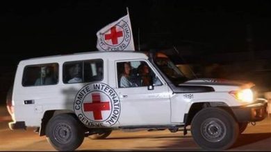 صورة مكتب نتنياهو: الجيش تسلم جثة أسير في غزة