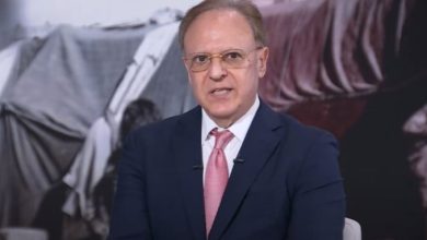 صورة بحبح: حماس منفتحة على مسألة تسليم أسلحتها الثقيلة الى جهة فلسطينية أو عربية