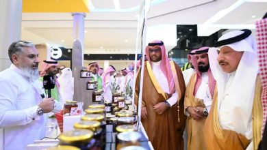 صورة بيئة الخفجي تدشّن مهرجان العسل والتمر 2025