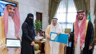 صورة أمير الرياض يدشّن الحملة الوطنية للتطعيم ضدّ الإنفلونزا الموسمية