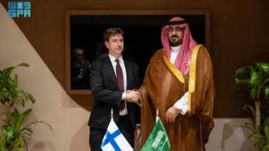 صورة الإبراهيم يبحث مجالات التعاون الاقتصادي مع وزير فنلندي