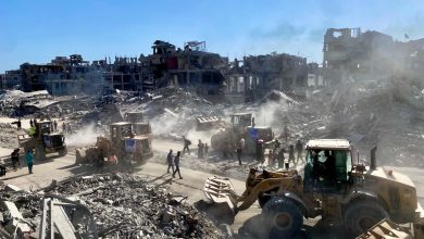 صورة الاحتلال يواصل خروقاته : قصف جوي وبحري مكثف و نسف مربعات سكنية في غزة