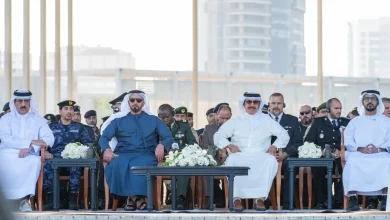 صورة سيف بن زايد ووزير الداخلية البحريني يحضران اختتام تمرين ISALEX 3.0