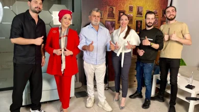 صورة الأول من نوعه في العالم العربي.. الإعلامي علي عجمي يُطلق “Red cast”: أول بودكاست لايف على تيك توك!!