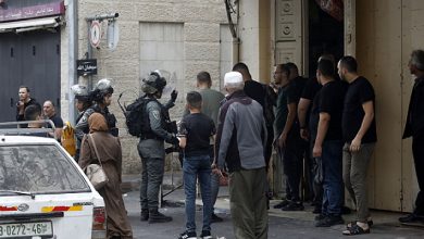 صورة اعتقالات واقتحامات بالضفة تطال طفلا وعددا من الشبان