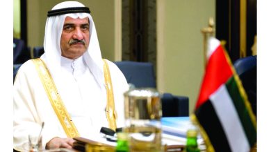 صورة توحدت القلوب تحت راية عَلَم واحد